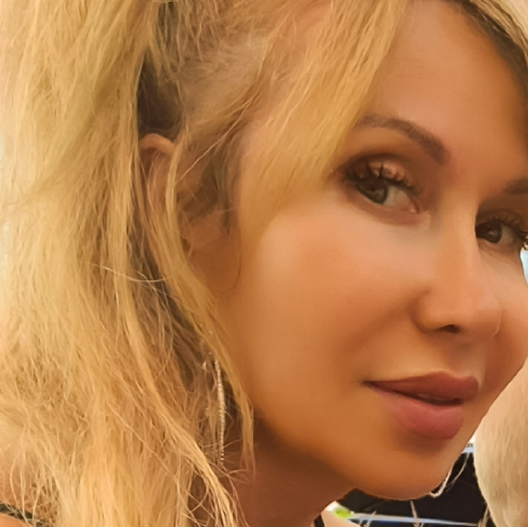 Meet your Posher, Posh - Picture 1 of 1